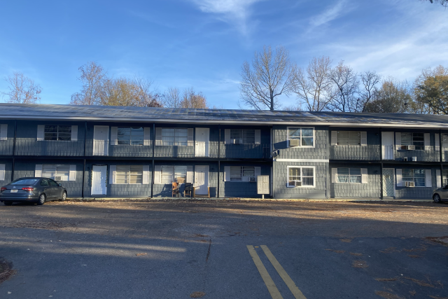 1600 N 27th St, Columbus, MS 39701